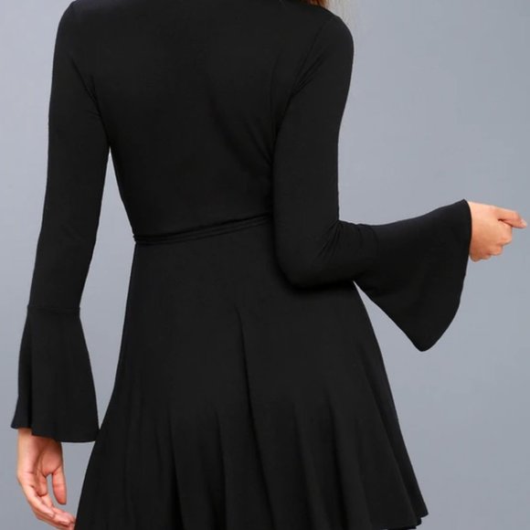 Lulus Small S Black Plot Twist Flounce Sleeve Stretch Flirty Mini Wrap‎ Dress - Picture 4 of 8